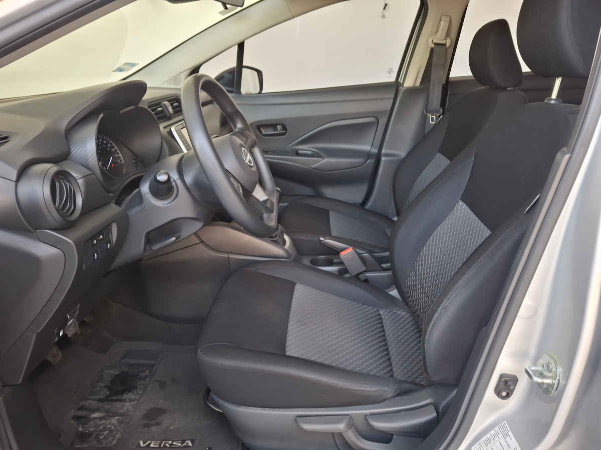 2023 Nissan Versa 4p Sense L4/1.6 Man