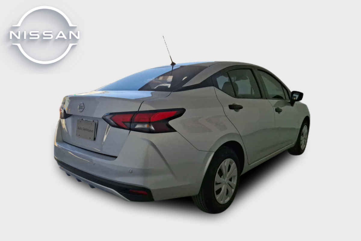 2023 Nissan Versa 4p Sense L4/1.6 Man