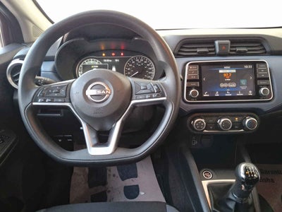2023 Nissan Versa 4p Advance L4/1.6 Man