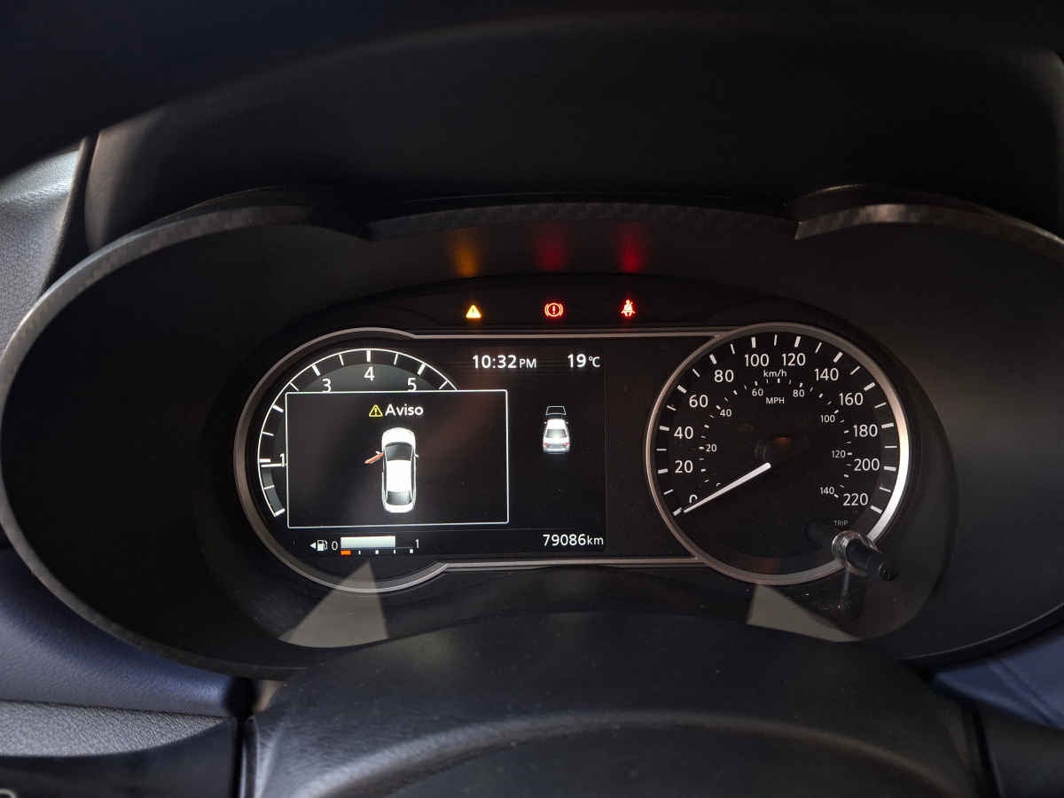 2023 Nissan Versa 4p Advance L4/1.6 Man