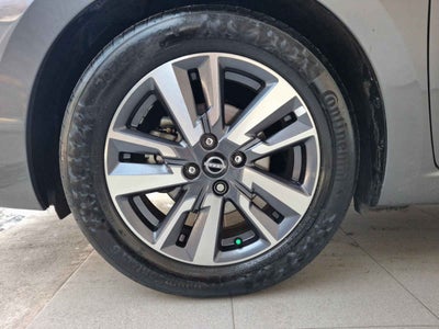 2023 Nissan Versa 4p Advance L4/1.6 Man