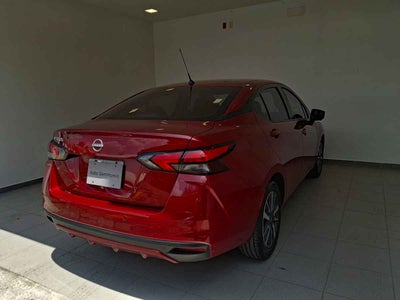 2024 Nissan Versa 4p Advance L4/1.6 Man