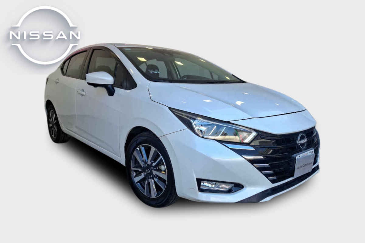2024 Nissan Versa 4p Advance L4/1.6 Man