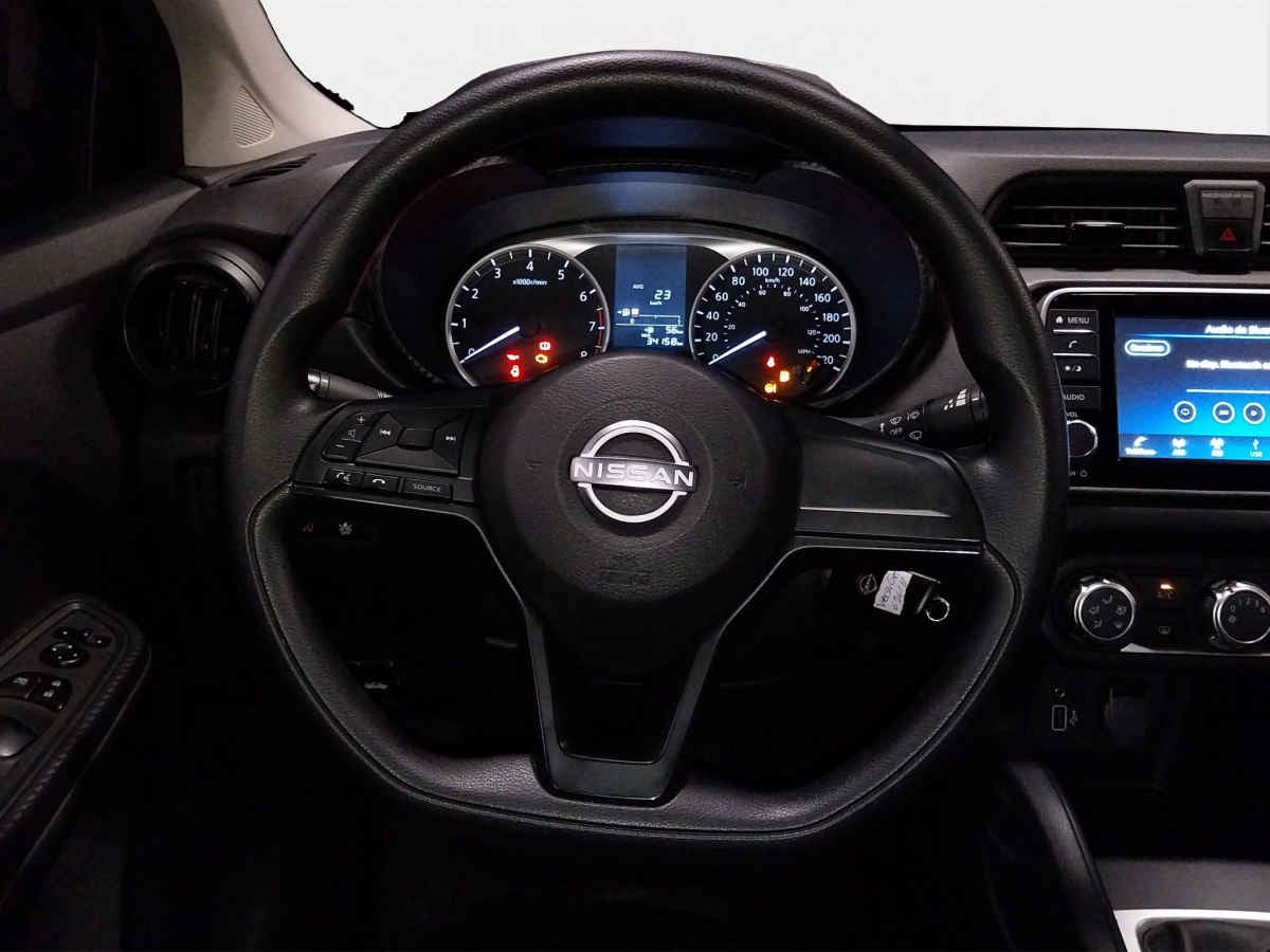 2025 Nissan Versa 4p Sense L4/1.6 Man