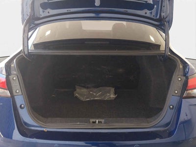 2025 Nissan Versa 4p Sense L4/1.6 Man