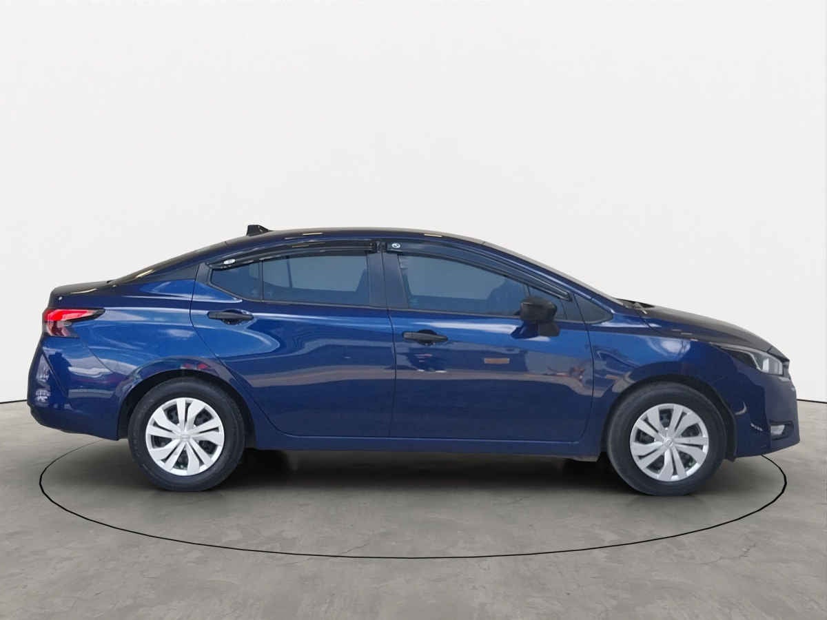 2025 Nissan Versa 4p Sense L4/1.6 Man