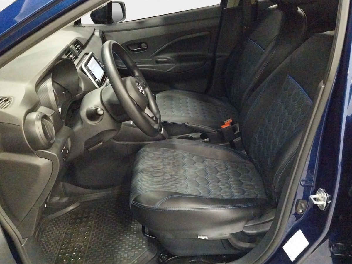 2025 Nissan Versa 4p Sense L4/1.6 Man