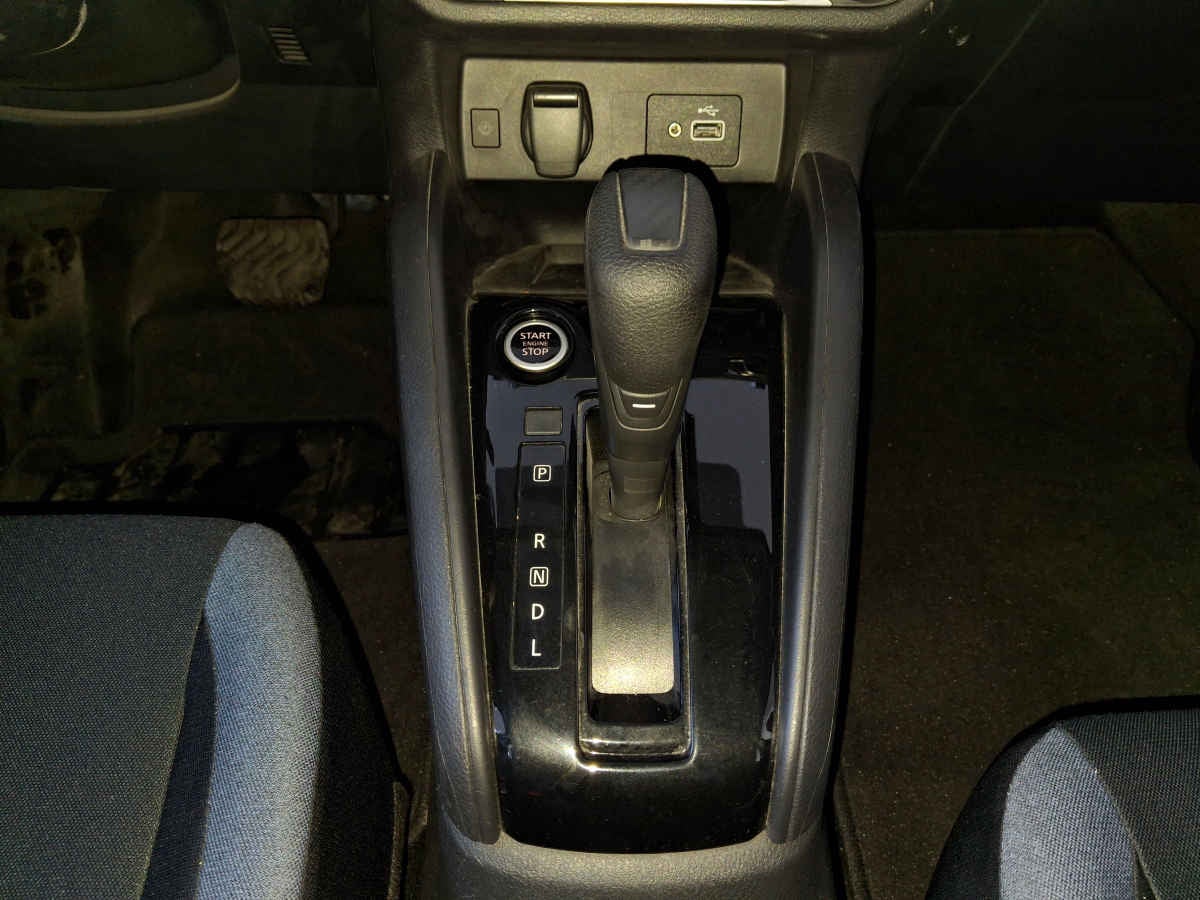 2023 Nissan Versa 4p Advance L4/1.6 Aut