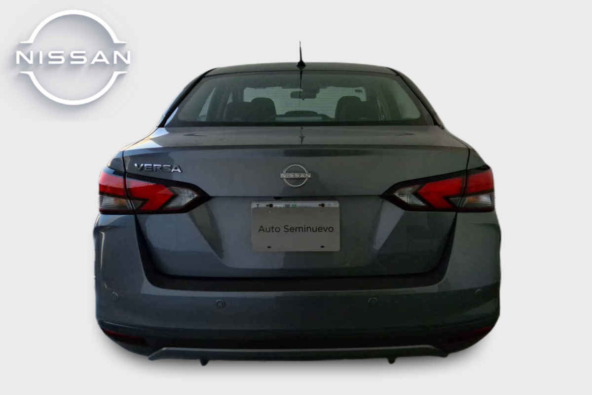 2023 Nissan Versa 4p Advance L4/1.6 Aut