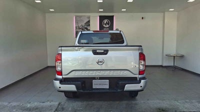 2022 Nissan Frontier 4p LE L4/2.5 Man