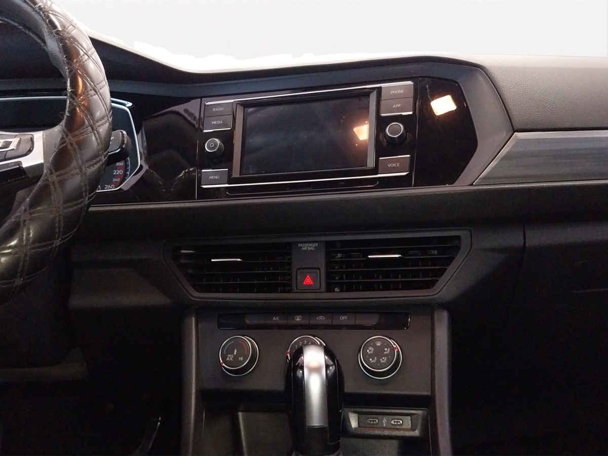 2021 Volkswagen Jetta 4p Comfortline L4/1.4 Aut