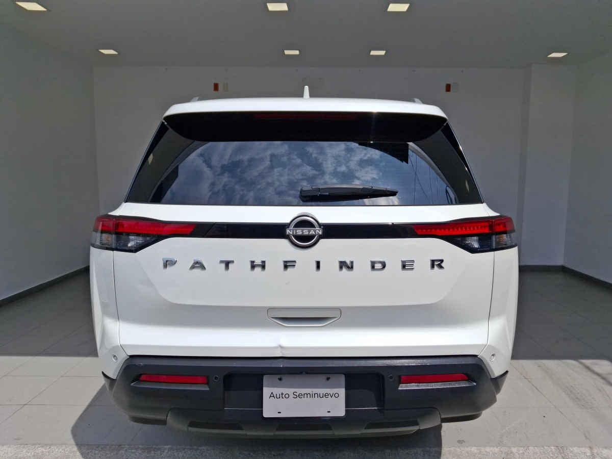 2023 Nissan Pathfinder 5p Advance V6/3.5 Aut