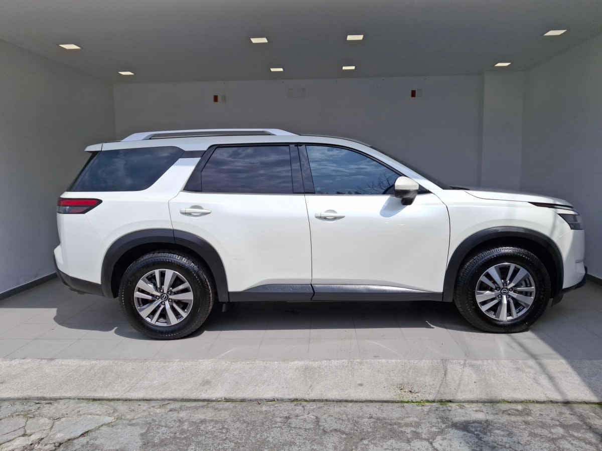 2023 Nissan Pathfinder 5p Advance V6/3.5 Aut