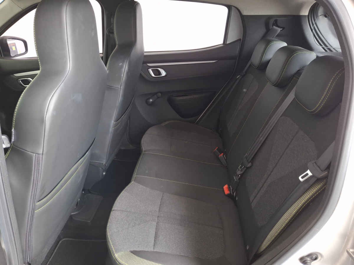2023 Renault Kwid 5p Outsider L3/1.0 Man