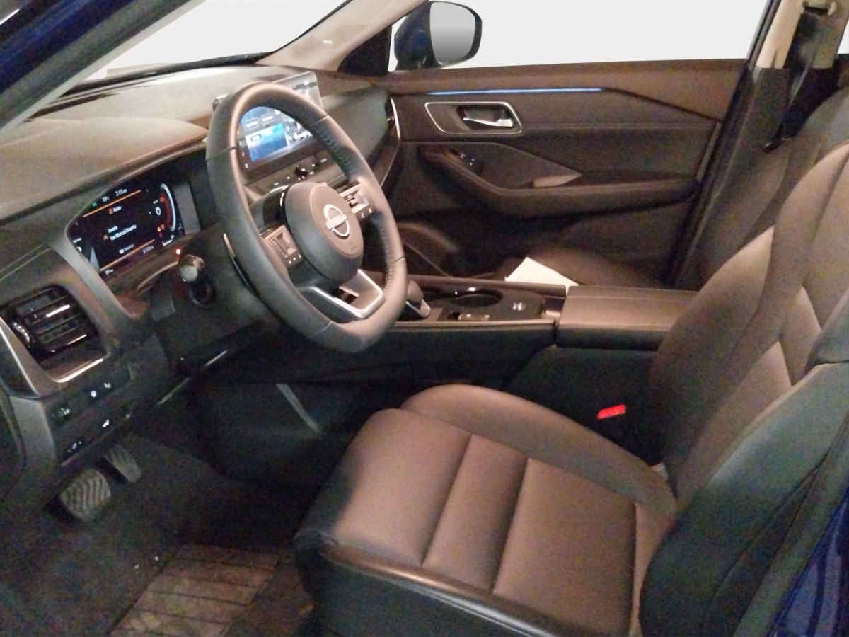 2024 Nissan X-Trail 5p Platinum 2 Row L4/2.5 Aut