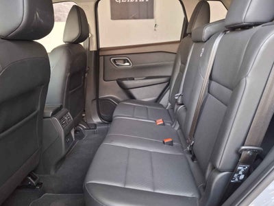 2025 Nissan X-Trail 5p Exclusive 2 Row L4/2.5 Aut