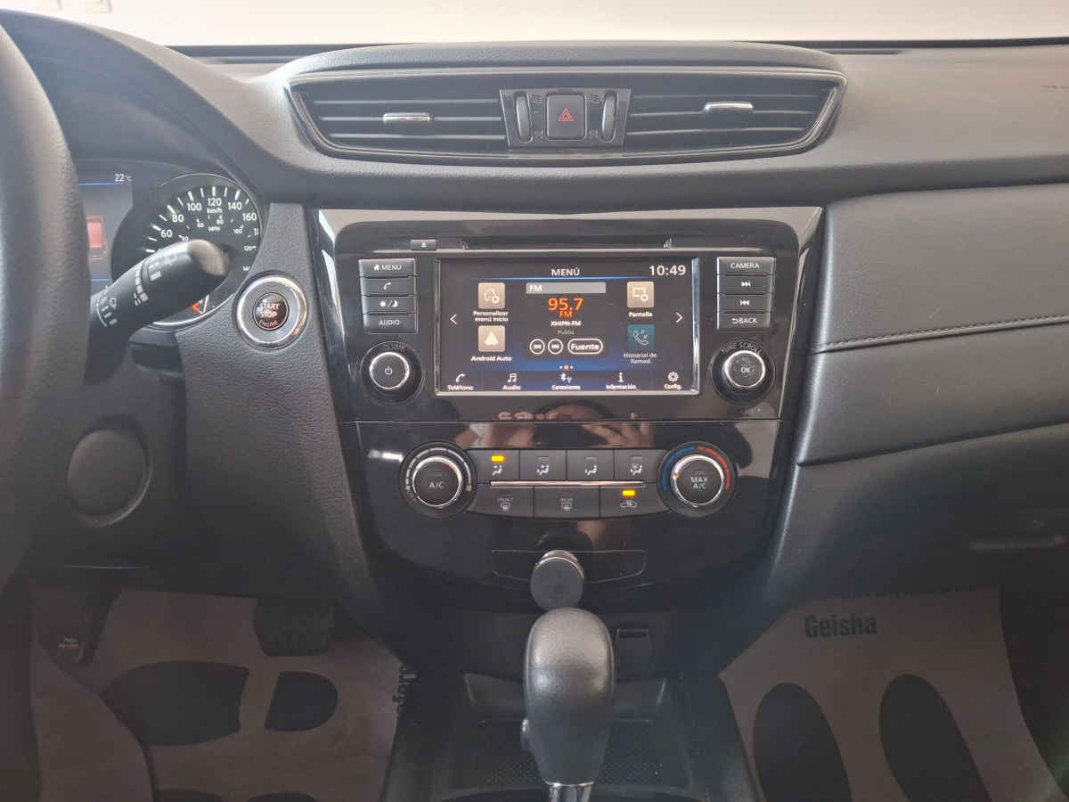 2022 Nissan X-Trail 5p Sense 3 L4/2.5 Aut Banca abatible