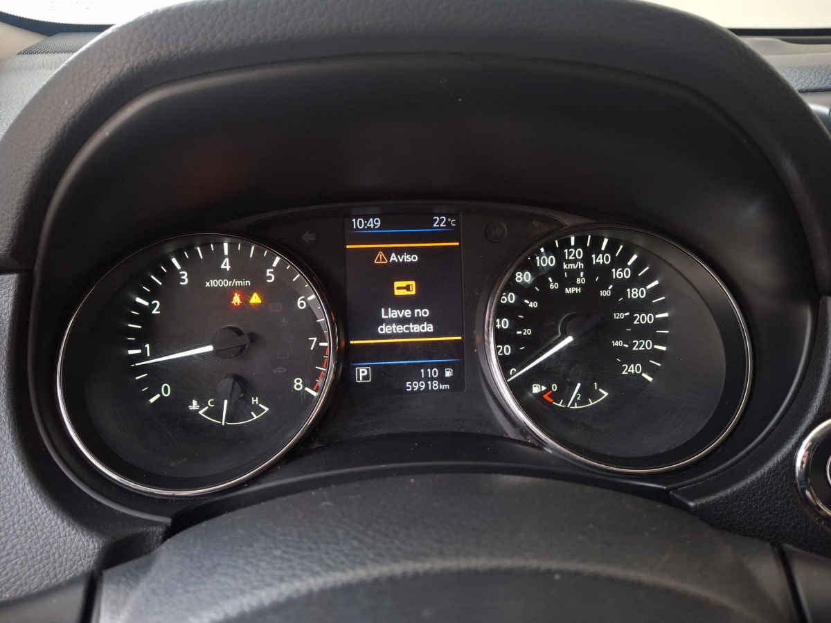 2022 Nissan X-Trail 5p Sense 3 L4/2.5 Aut Banca abatible