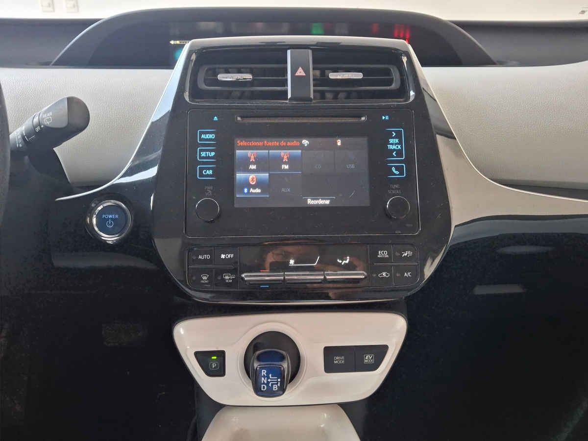 2017 Toyota Prius 5p Base Hibrido L4/1.8 Aut