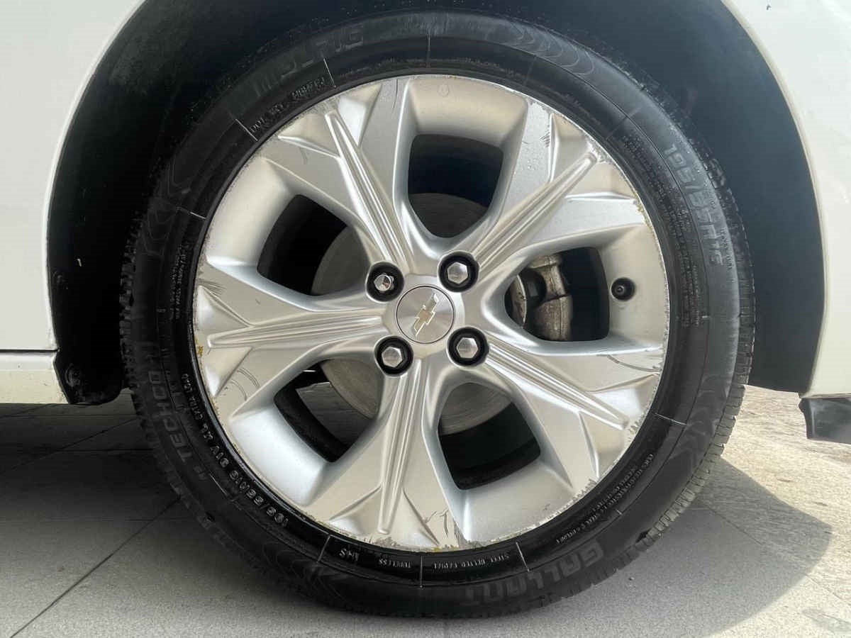 2023 Chevrolet Onix 4p Premier Red Line L3/1.2/T Aut