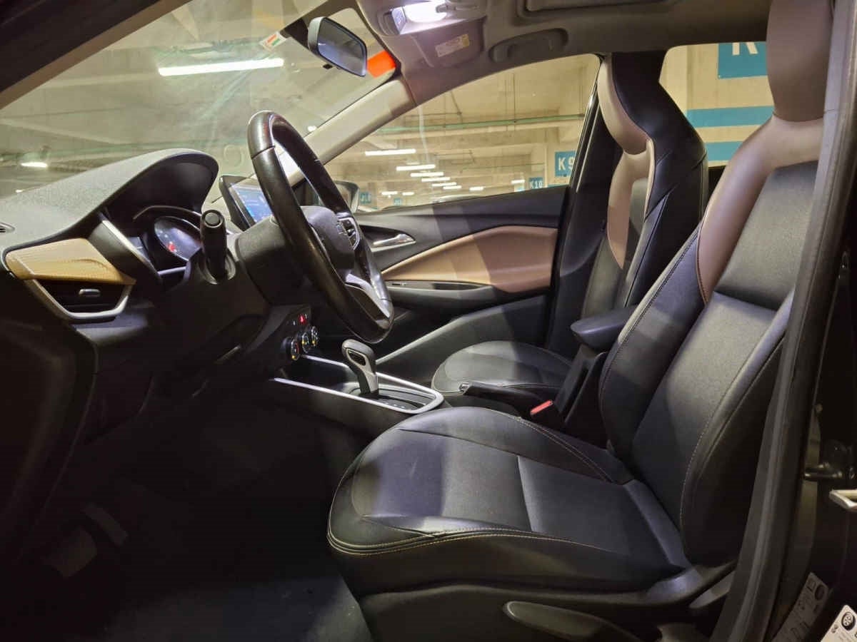 2023 Chevrolet Onix 4p Premier Red Line L3/1.2/T Aut