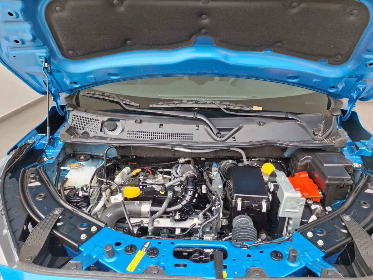 2025 Nissan Magnite 5p Advance L3/1.0/T Aut