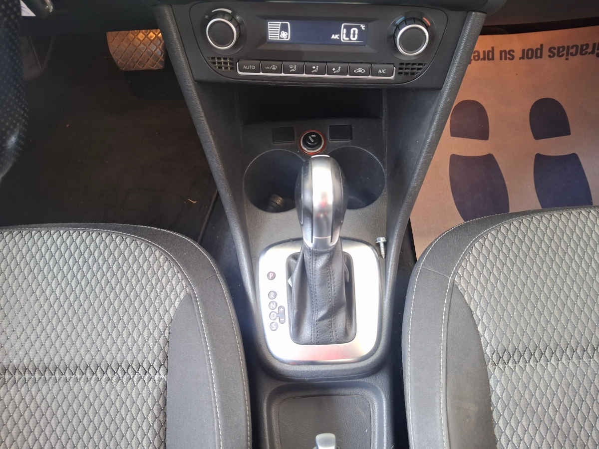 2017 Volkswagen Vento 4p Highline L4/1.6 Aut