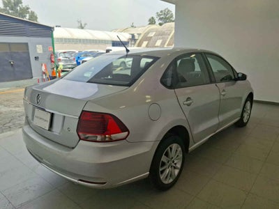 2017 Volkswagen Vento 4p Highline L4/1.6 Aut