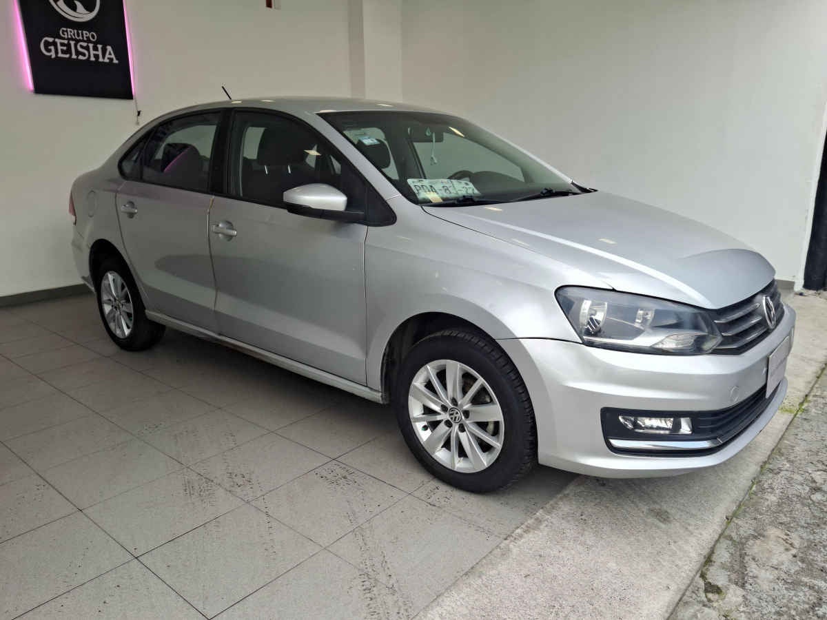 2017 Volkswagen Vento 4p Highline L4/1.6 Aut