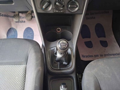 2018 Volkswagen Vento 4p Comfortline L4/1.6 Man