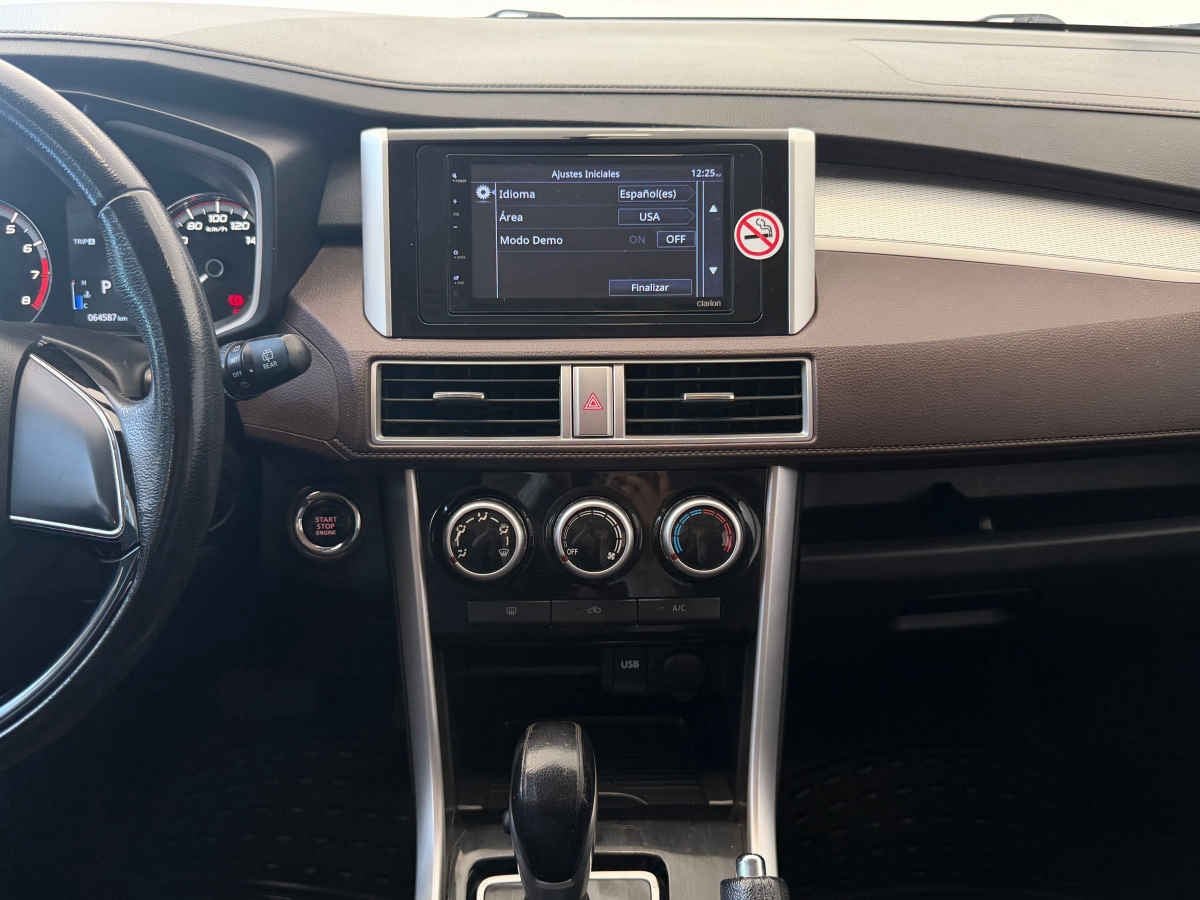 2023 Mitsubishi Xpander 5p Cross L4/1.5 Aut