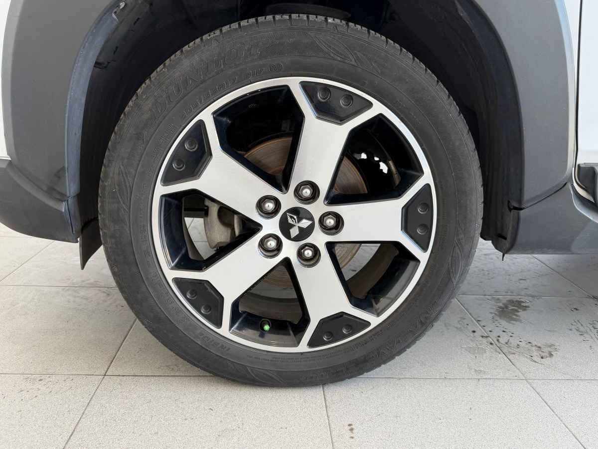 2023 Mitsubishi Xpander 5p Cross L4/1.5 Aut