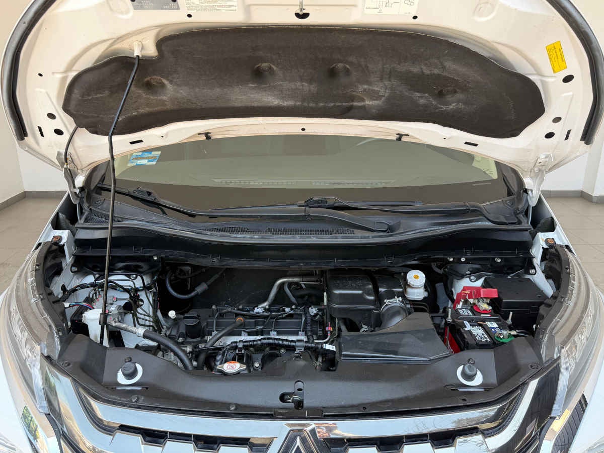 2023 Mitsubishi Xpander 5p Cross L4/1.5 Aut