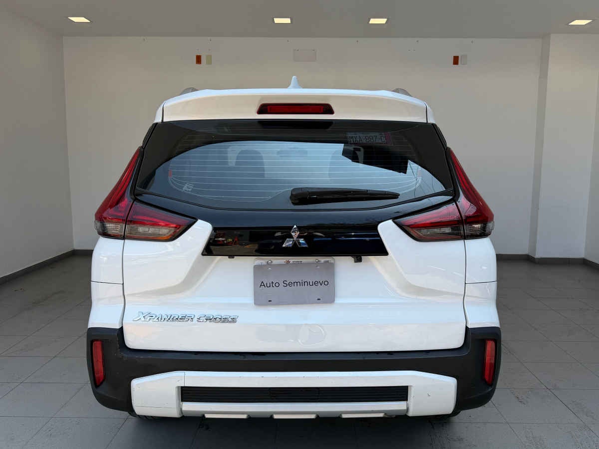 2023 Mitsubishi Xpander 5p Cross L4/1.5 Aut