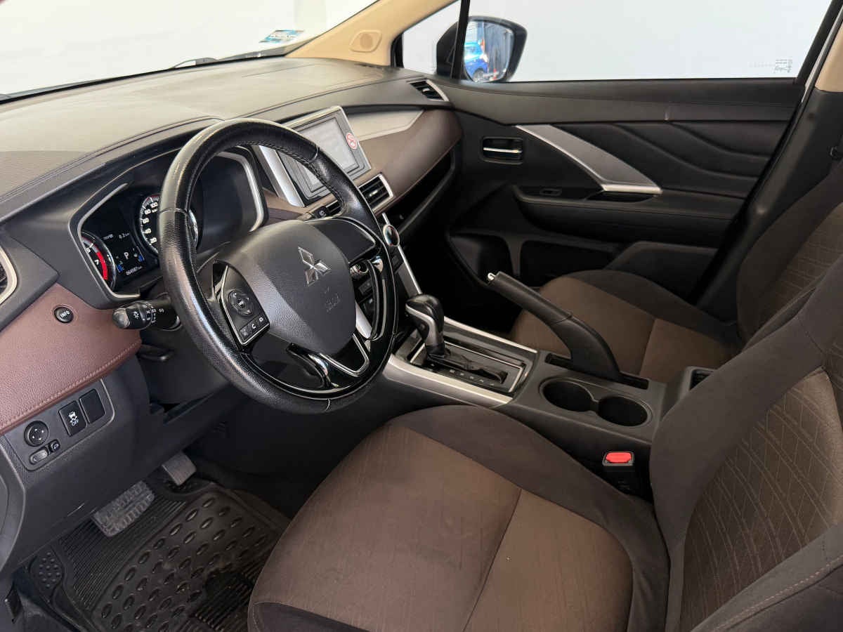 2023 Mitsubishi Xpander 5p Cross L4/1.5 Aut