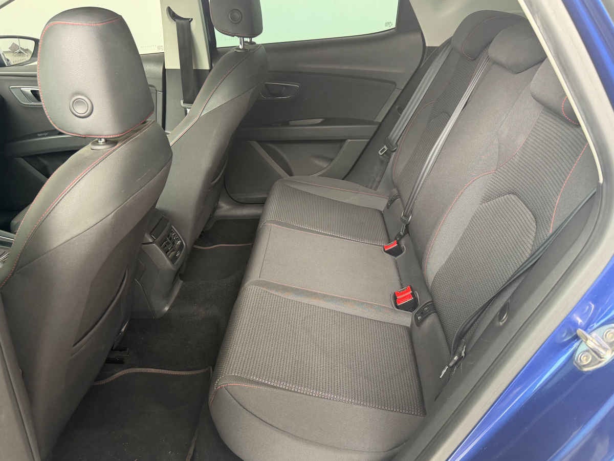 2019 Seat Leon 5p FR L4/1.4/T Aut