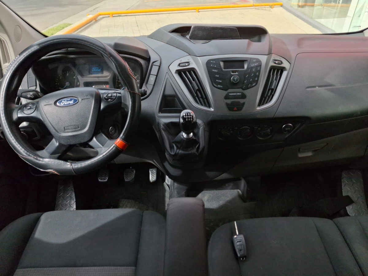 2020 Ford Transit Van 4p Larga Techo Alto L4/2.2/TDI Man 9 pas