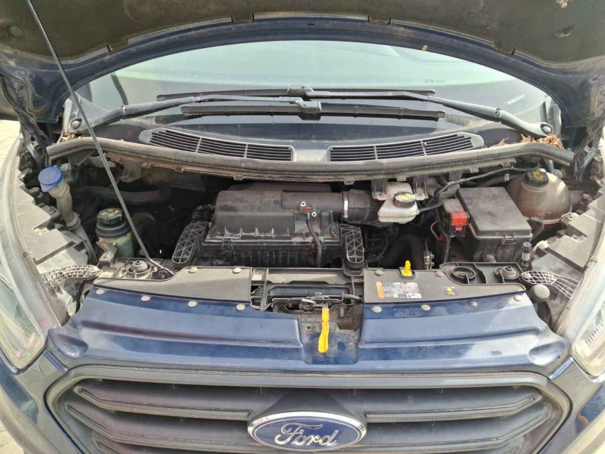 2020 Ford Transit Van 4p Larga Techo Alto L4/2.2/TDI Man 9 pas