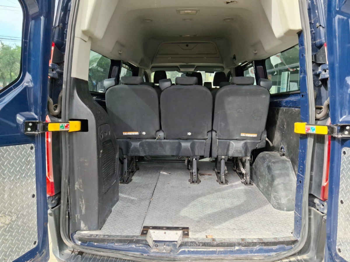 2020 Ford Transit Van 4p Larga Techo Alto L4/2.2/TDI Man 9 pas