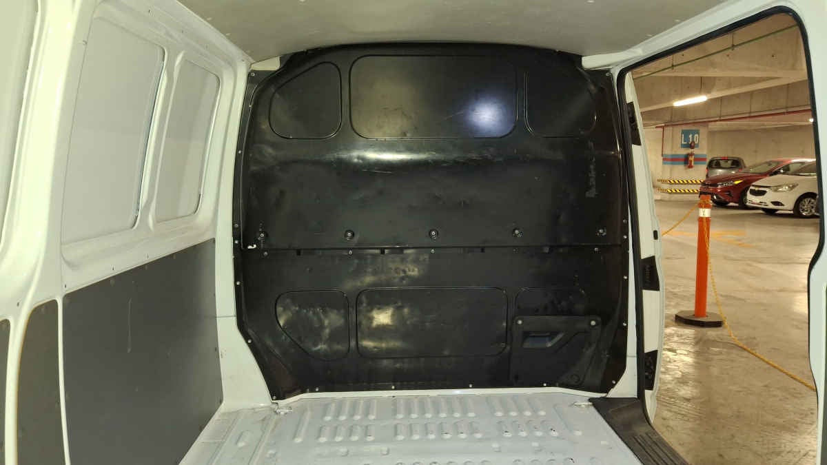 2022 Volkswagen Transporter 5p Cargo L4/2.0/TDI Man A/A C/Amortiguación