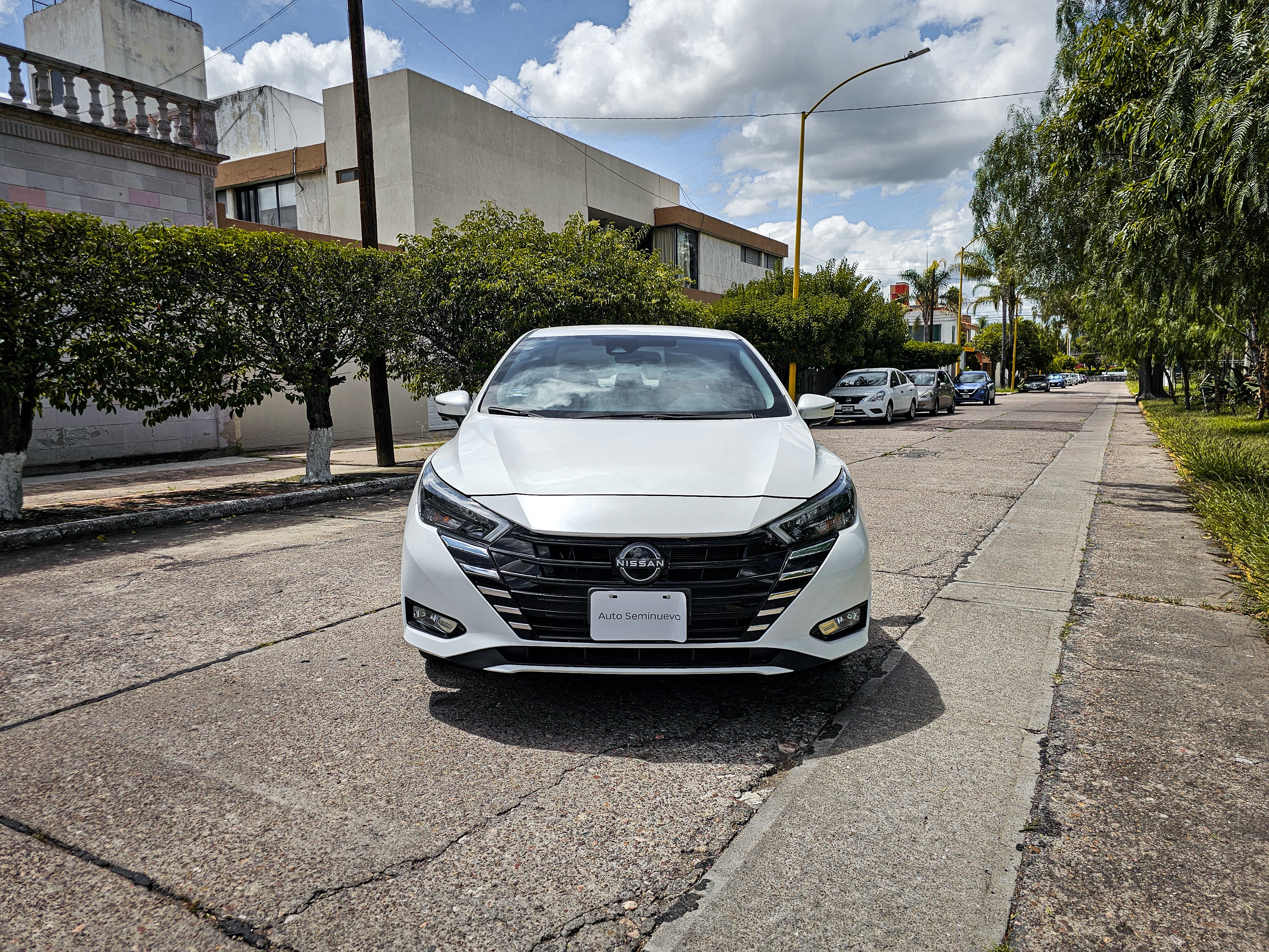 2024 Nissan Versa Exclusive
