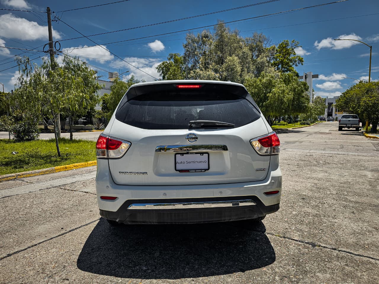 2016 Nissan Pathfinder Exclusive