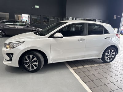 2022 Kia RIO EX TA