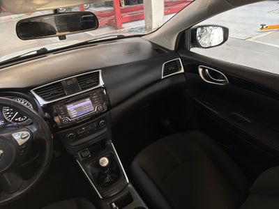 2017 Nissan SENTRA ADVANCE MT