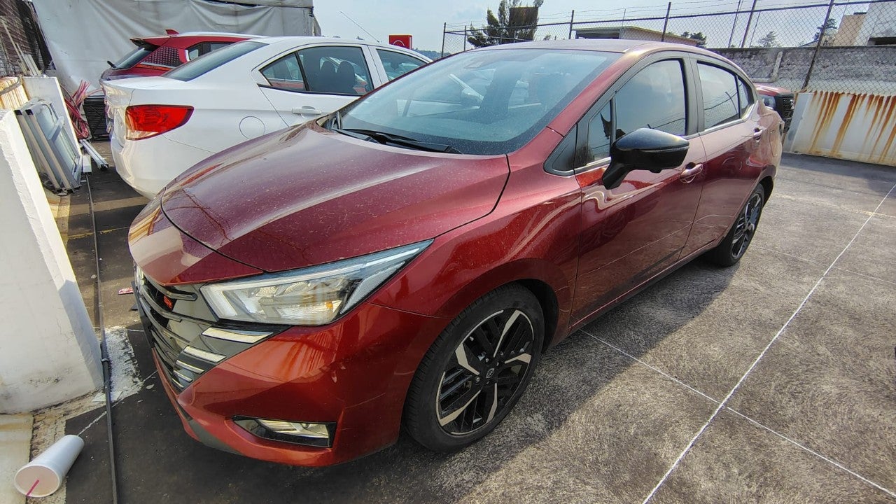 2023 Nissan VERSA SR CVT 23