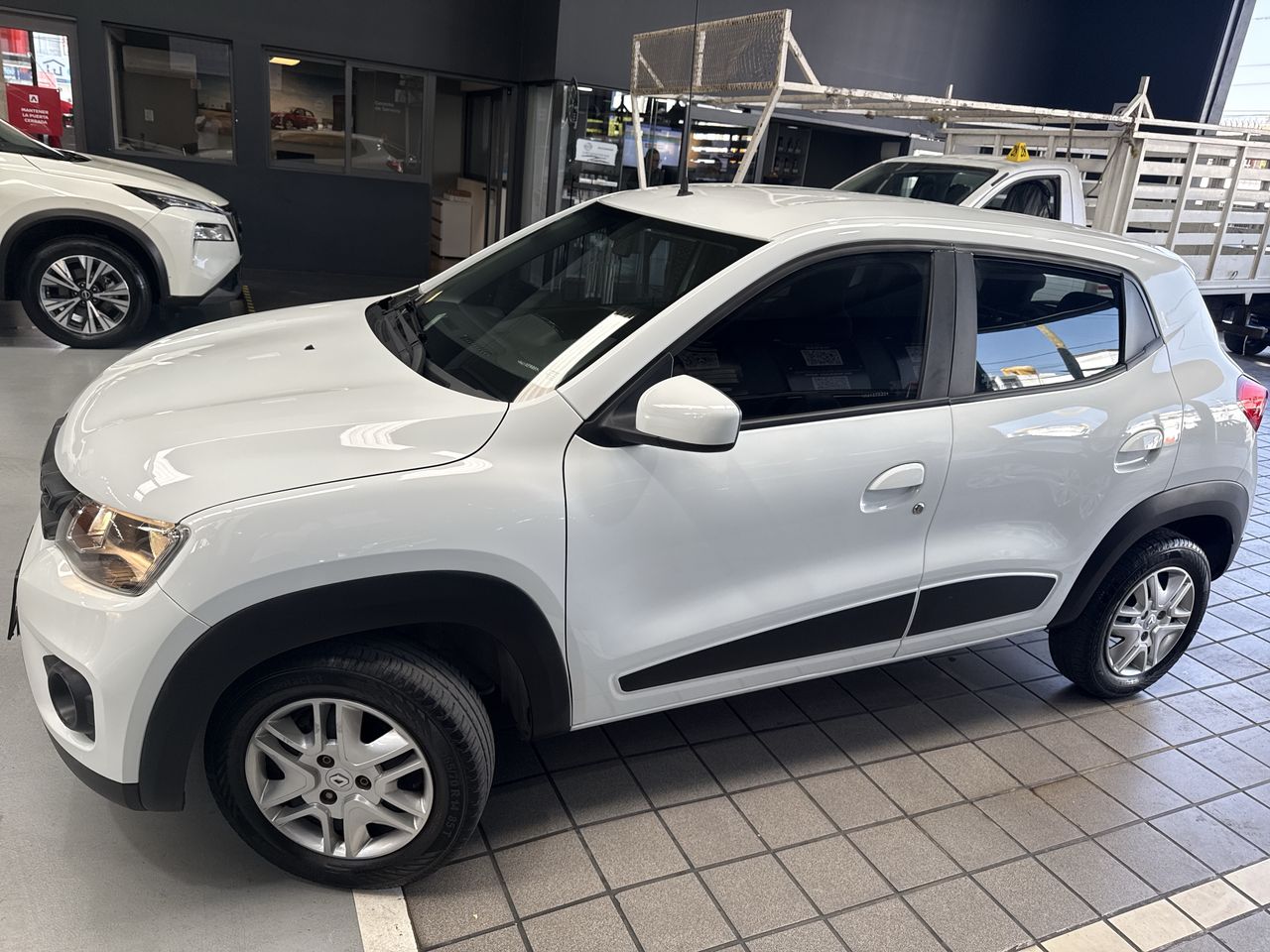 2022 RENAULT KWID ICONIC