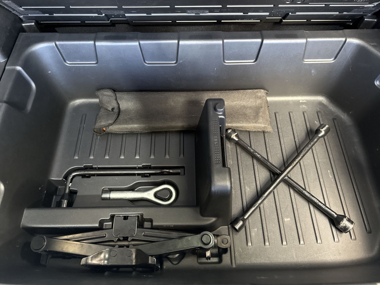 2016 Nissan JUKE EXCLUSIVE CVT