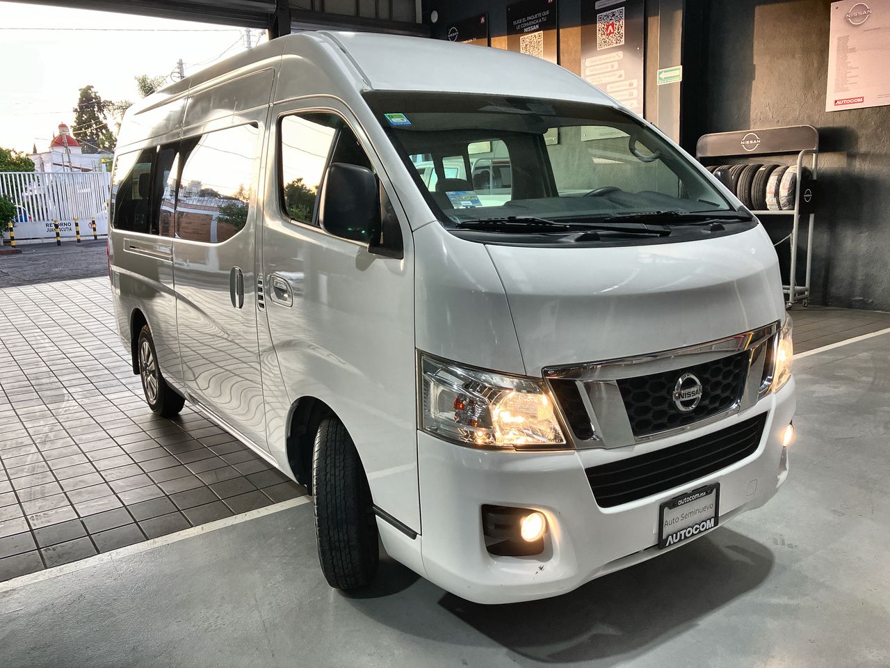2015 Nissan NV350 URVAN 12 PAS A/A T/M