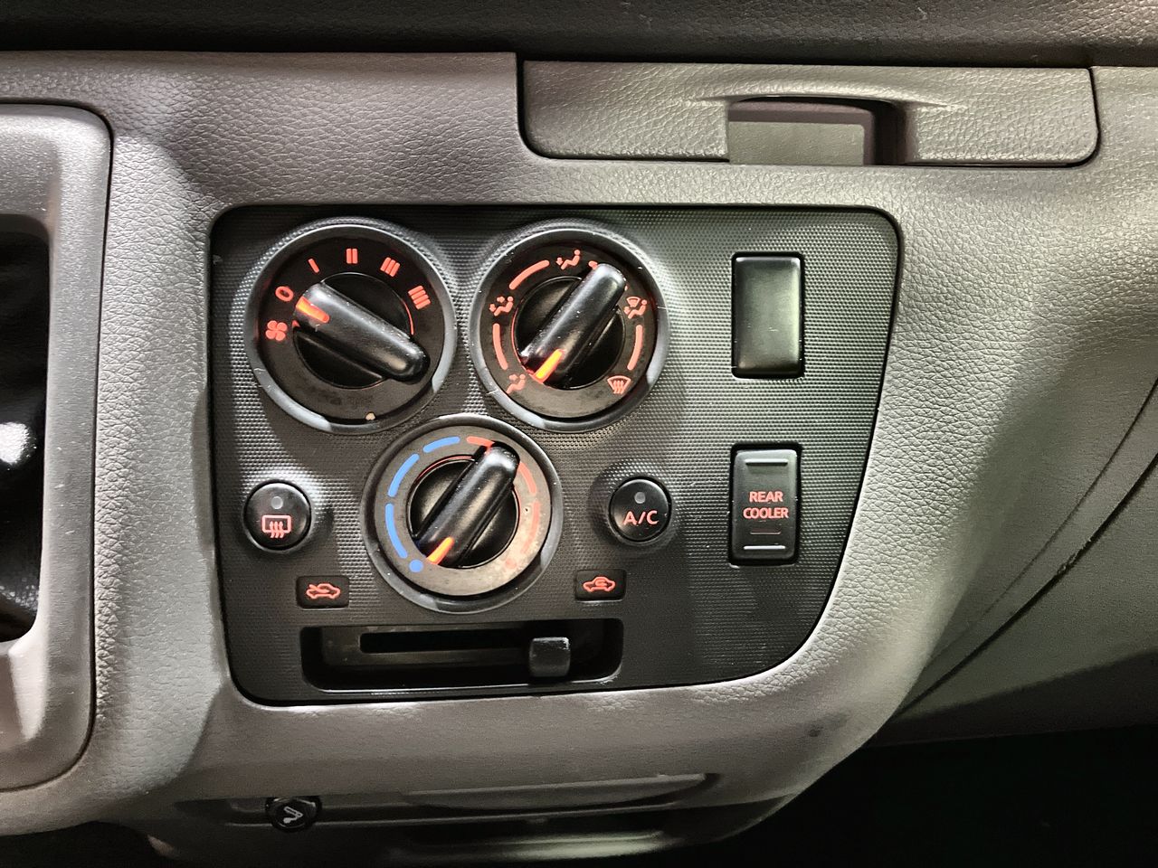 2015 Nissan NV350 URVAN 12 PAS A/A T/M