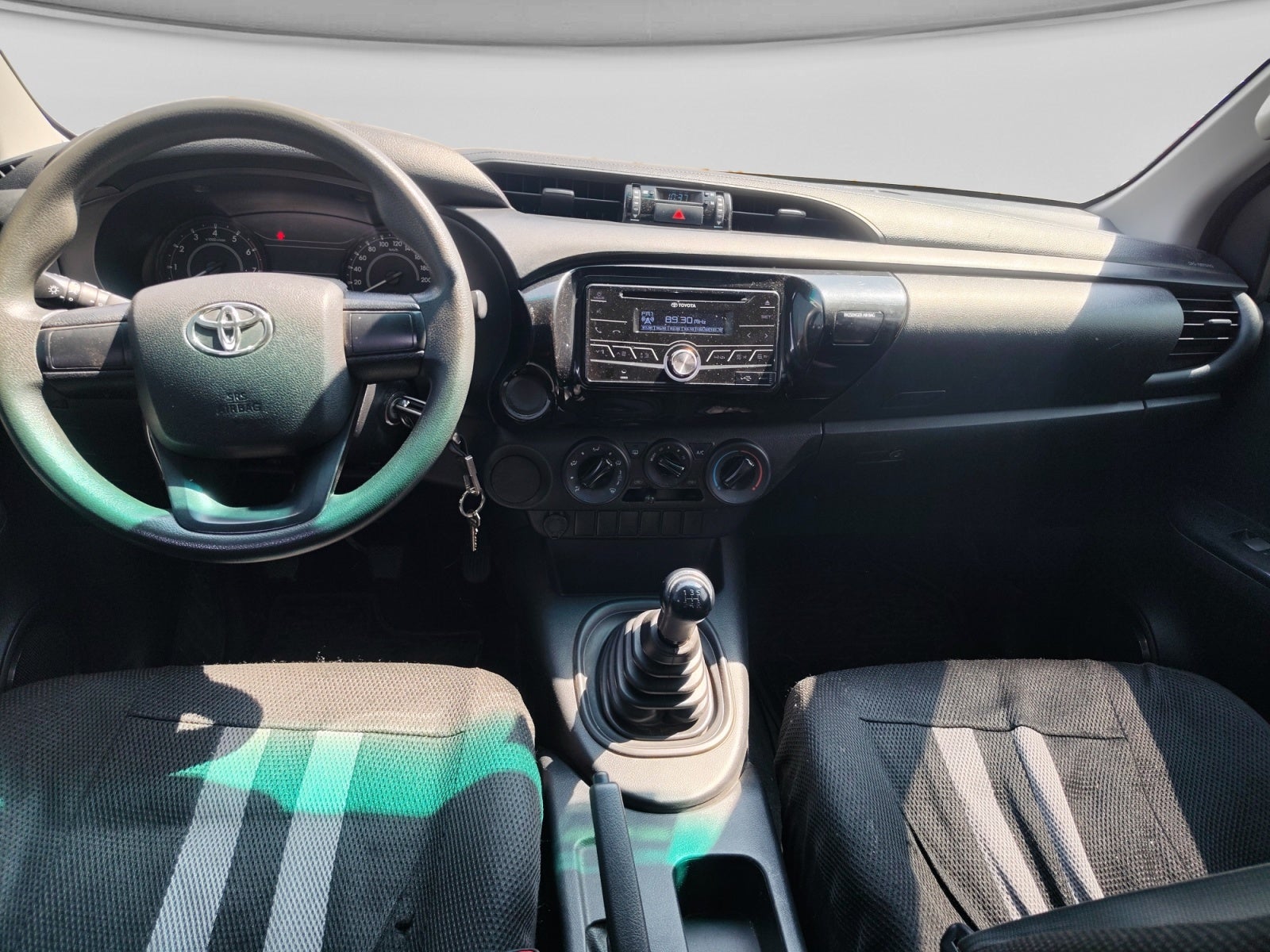 2019 Toyota HILUX 4X2 DOBLE CABINA SR